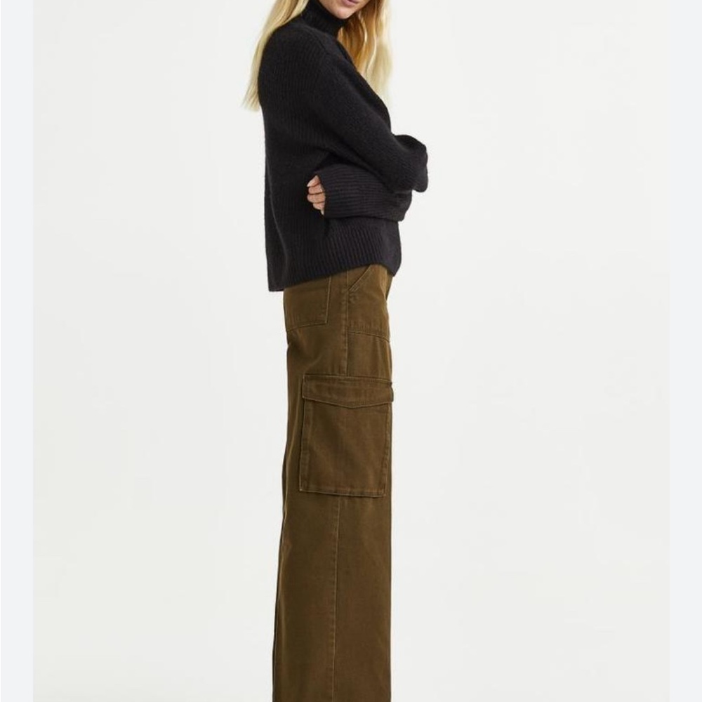 H&M wide leg cargo pants New size 6